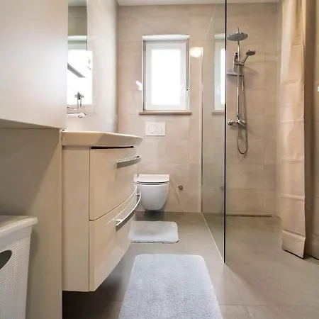 Apartman Juric - Free Covered Parking