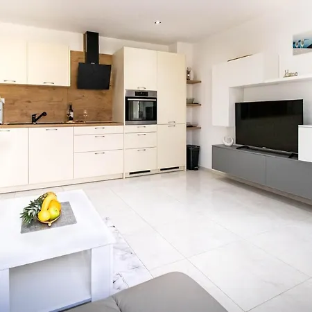 Juric Apartamento *