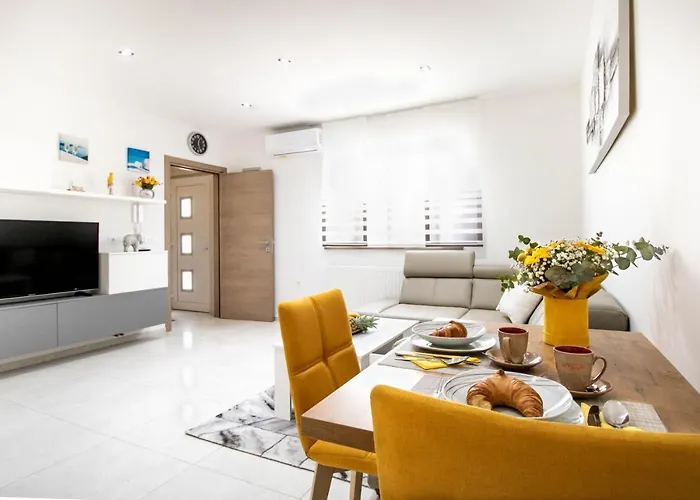 Juric - Free Covered Parking 아파트 *